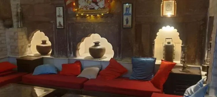 Raj Mandir Boutique Home Stay (1)
